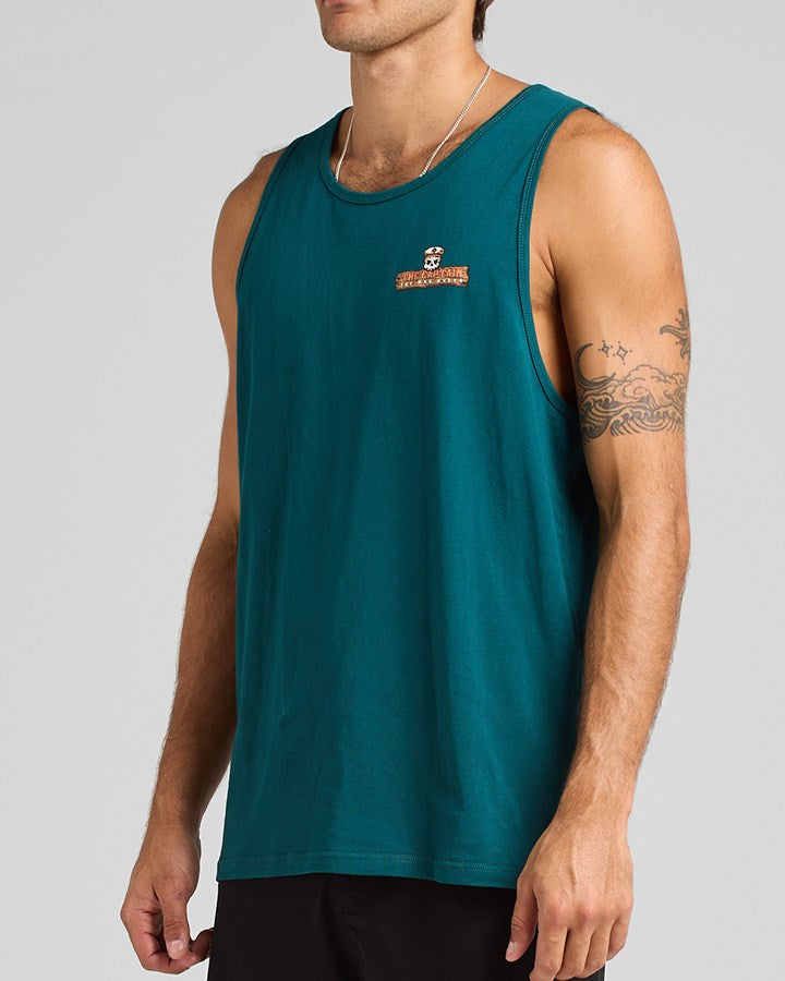 The Mad Hueys THE KRAKEN CAPTAIN | TANK