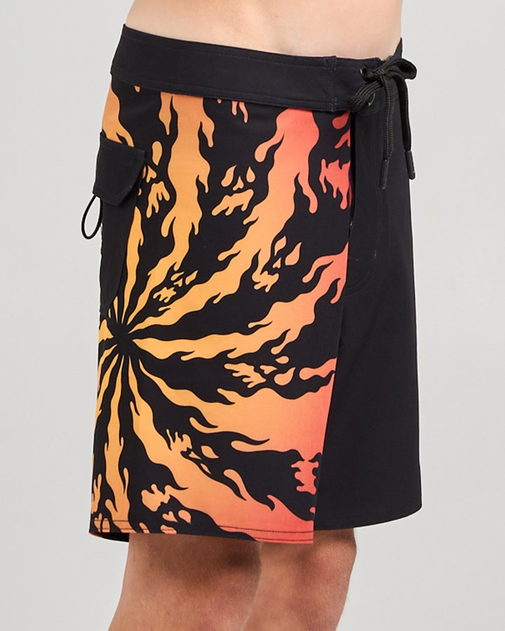 The Mad Hueys SKULL SPIRAL | YOUTH 16" BOARDSHORT