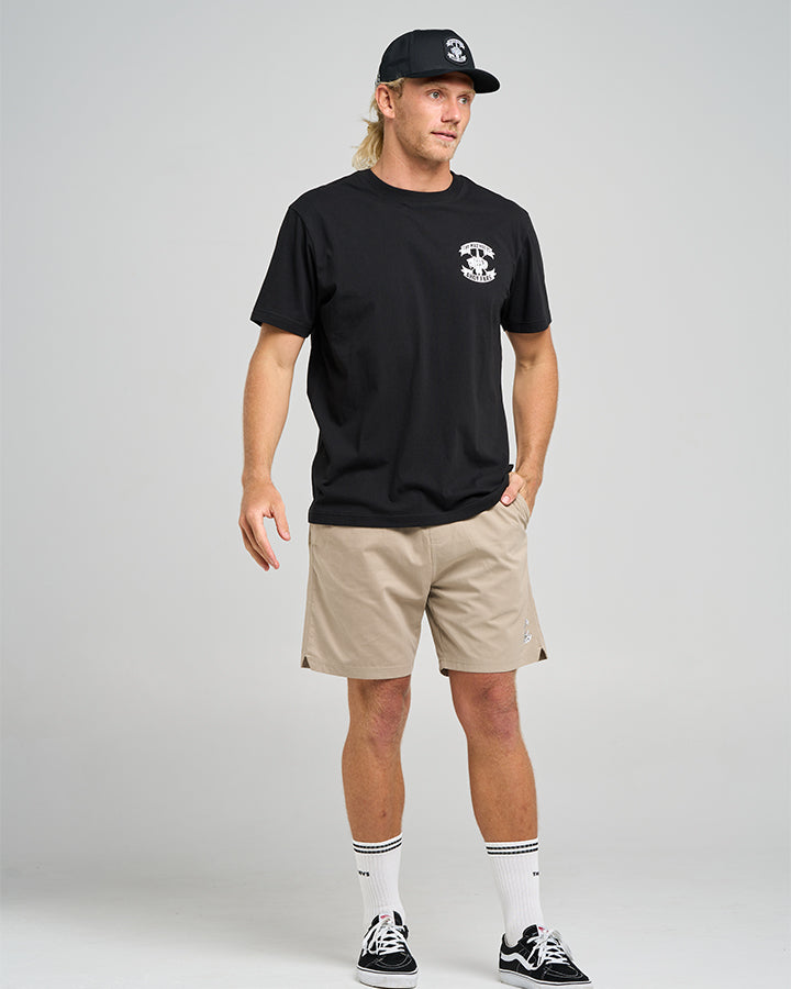 The Mad Hueys AHOY FKRS STORM | SS TEE