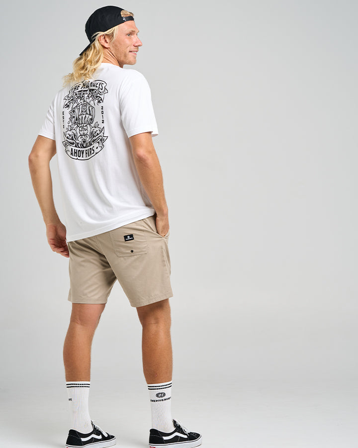 The Mad Hueys AHOY FKRS STORM | SS TEE