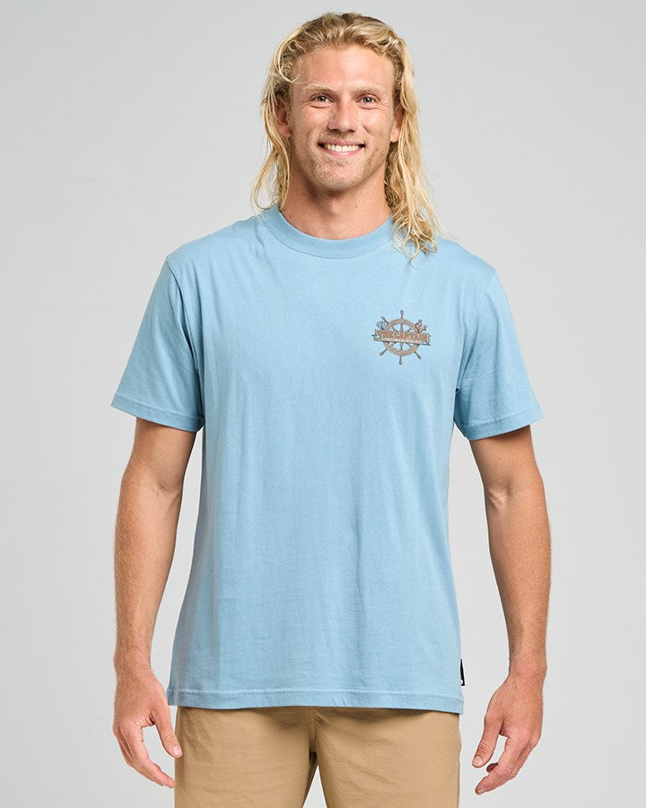 The Mad Hueys THE SEA CAPTAIN | SS TEE