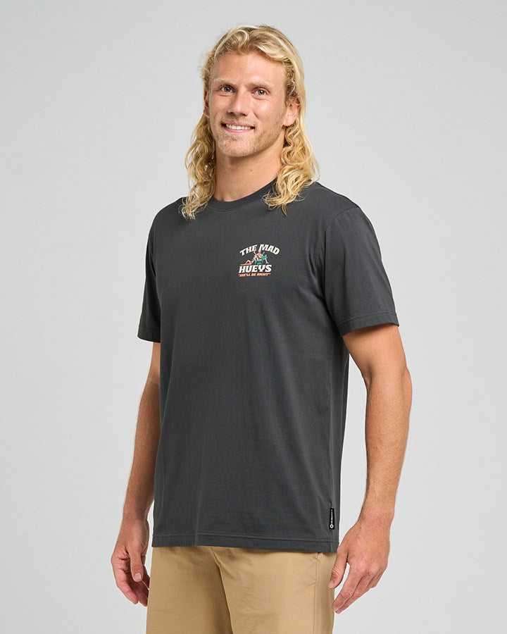 The Mad Hueys SHE'LL BE RIGHT | SS TEE