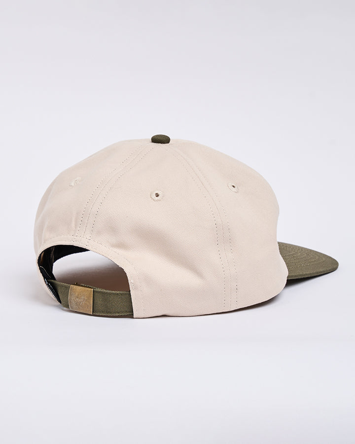 The Mad Hueys SHE'LL BE RIGHT | UNSTRUCTURED SNAPBACK
