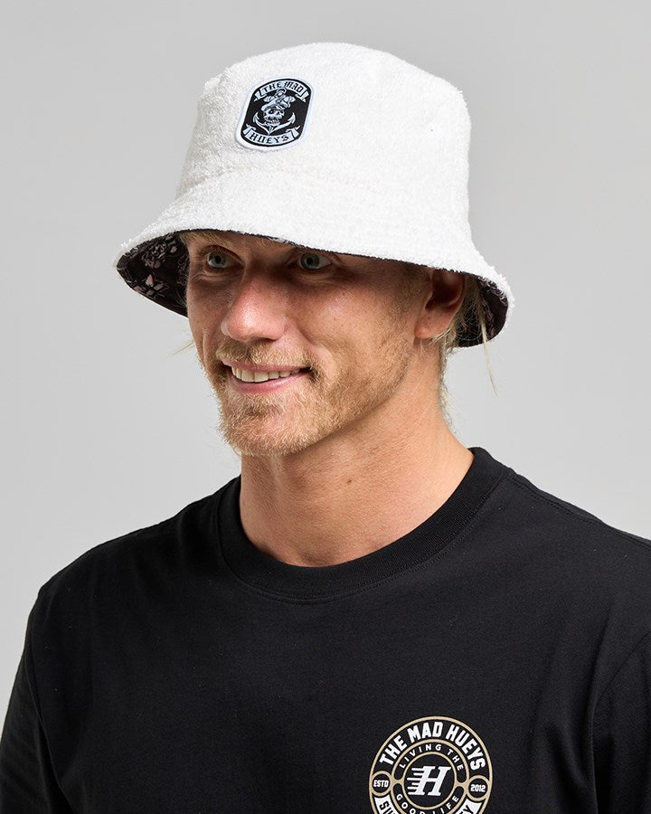 The Mad Hueys THE SAILOR ANCHOR | REVERSIBLE TERRY BUCKET HAT