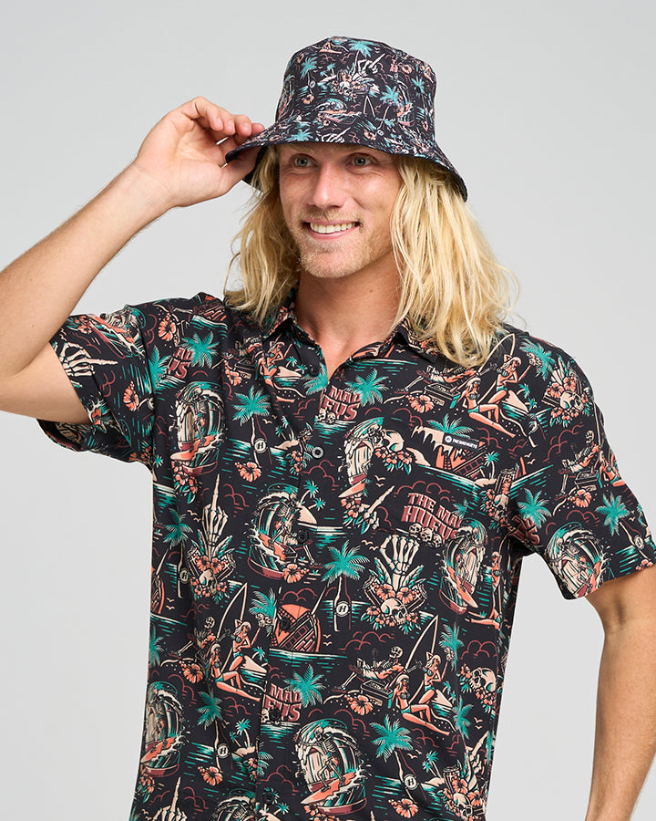 The Mad Hueys SHE'LL BE RIGHT | REVERSIBLE BUCKET HAT