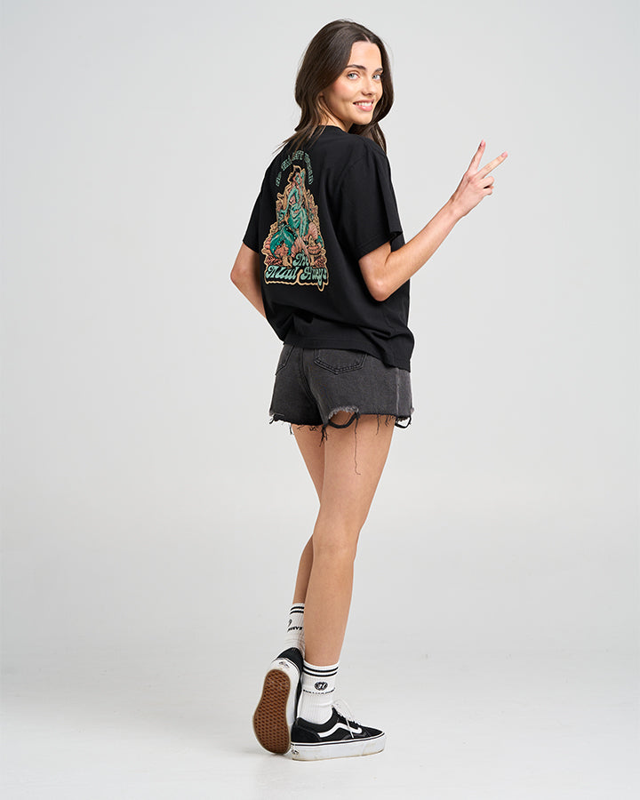The Mad Hueys TAIL UNTOLD | WOMENS SS TEE