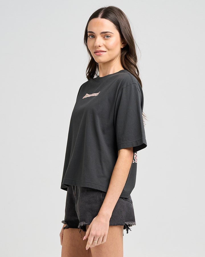 The Mad Hueys MAKE NO BONES | WOMENS BOXY TEE