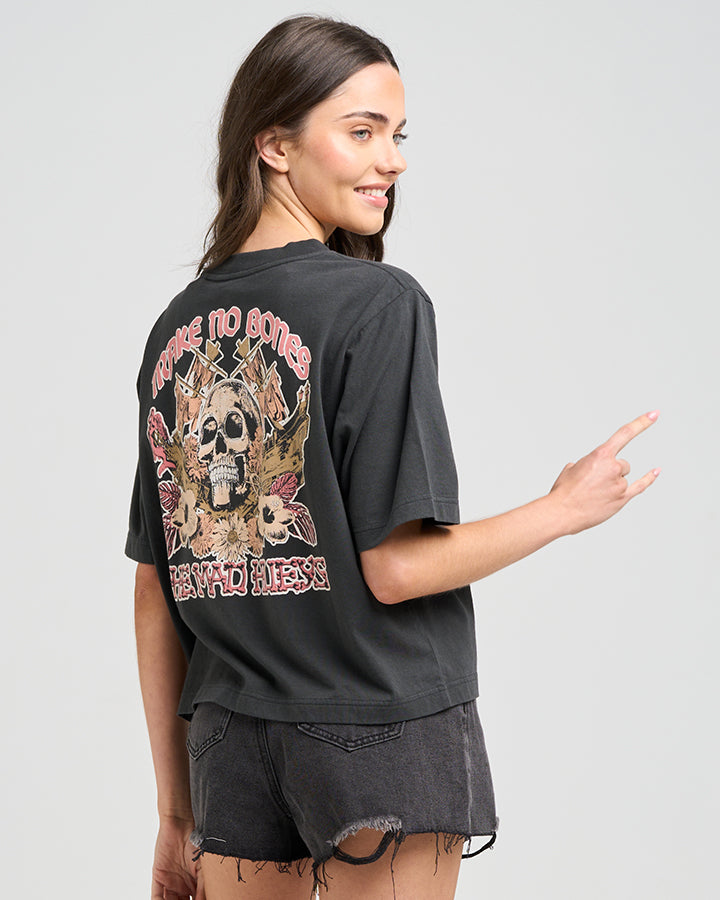 The Mad Hueys MAKE NO BONES | WOMENS BOXY TEE