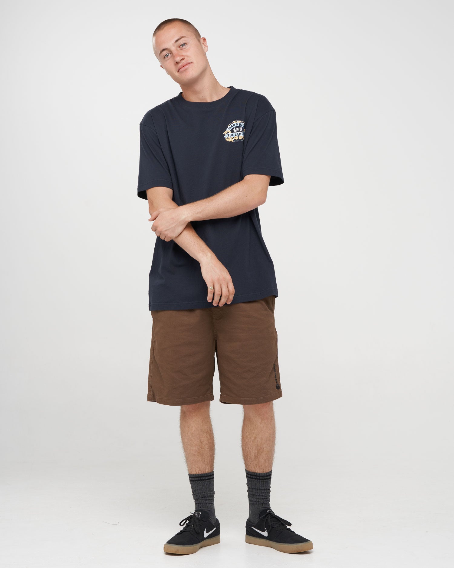 The Mad Hueys DRAGON CAPTAIN | SS TEE