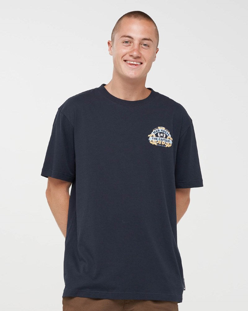 The Mad Hueys DRAGON CAPTAIN | SS TEE