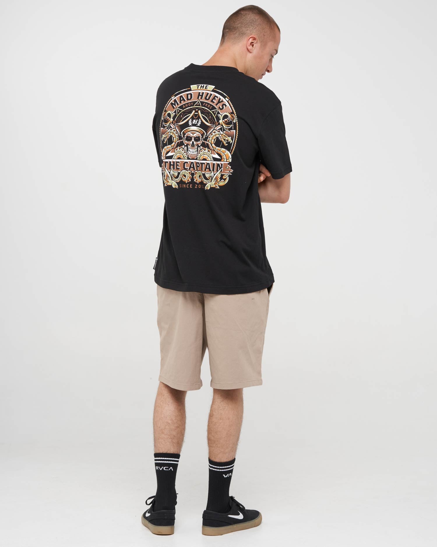The Mad Hueys DRAGON CAPTAIN | SS TEE