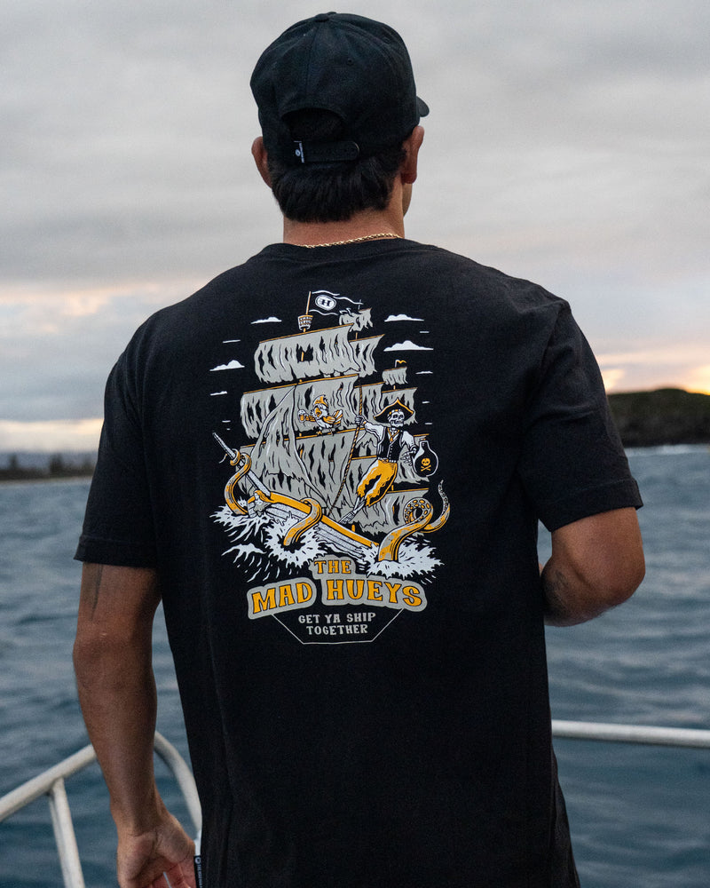 The Mad Hueys GET YA SHIP | SS TEE