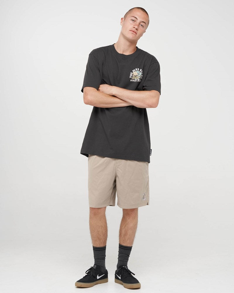 The Mad Hueys KIWI SPIKED | SS TEE