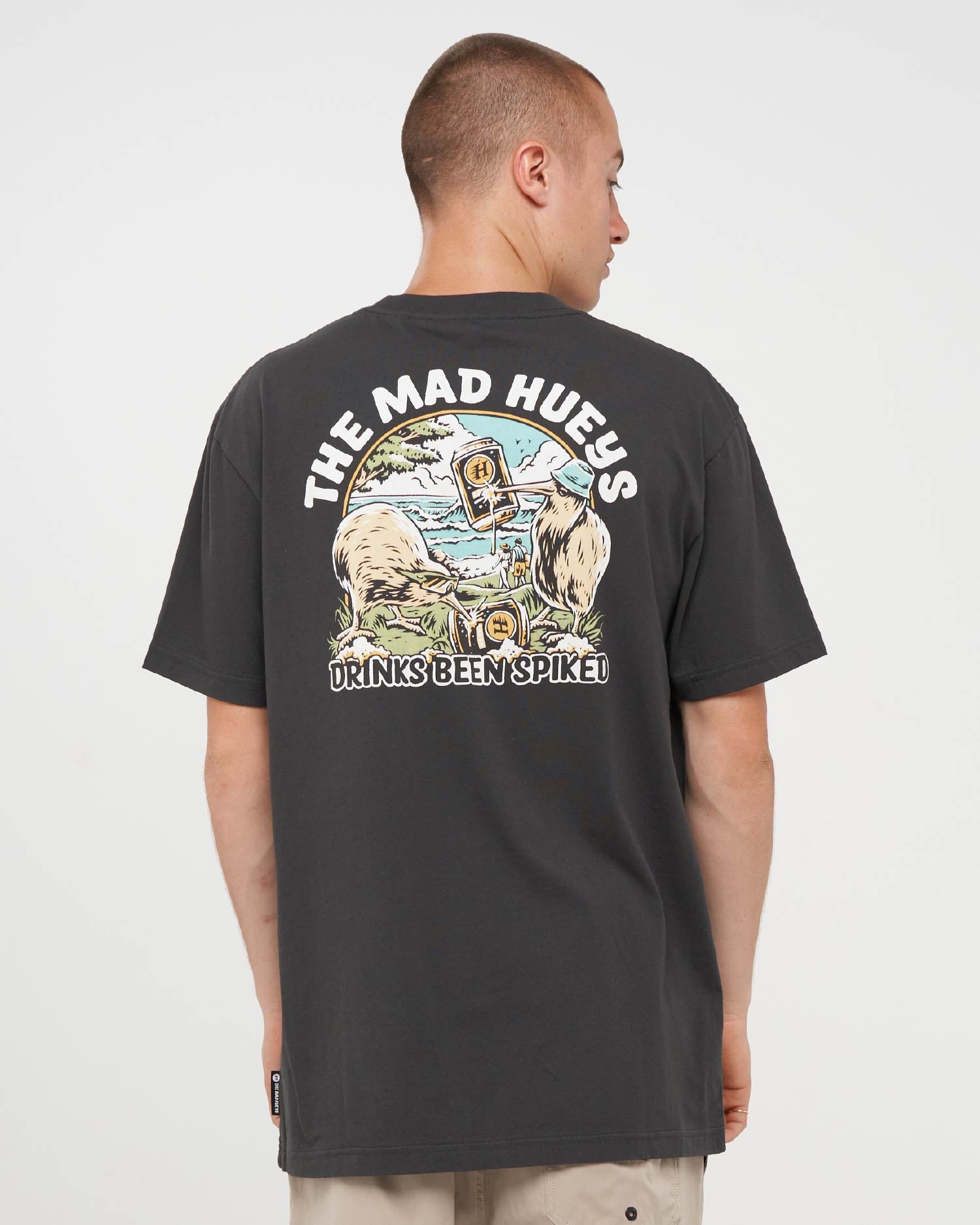 The Mad Hueys KIWI SPIKED | SS TEE
