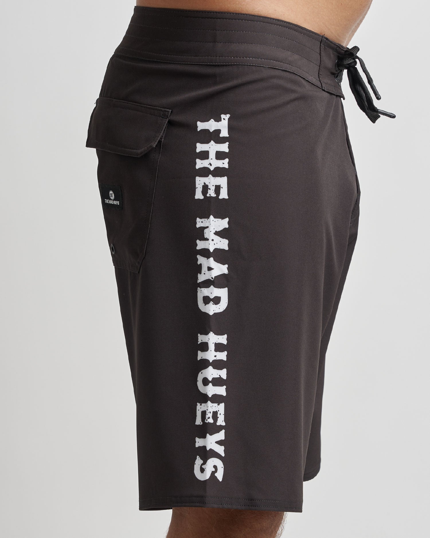 The Mad Hueys SHIELD FK OFF | 20" BOARDSHORT