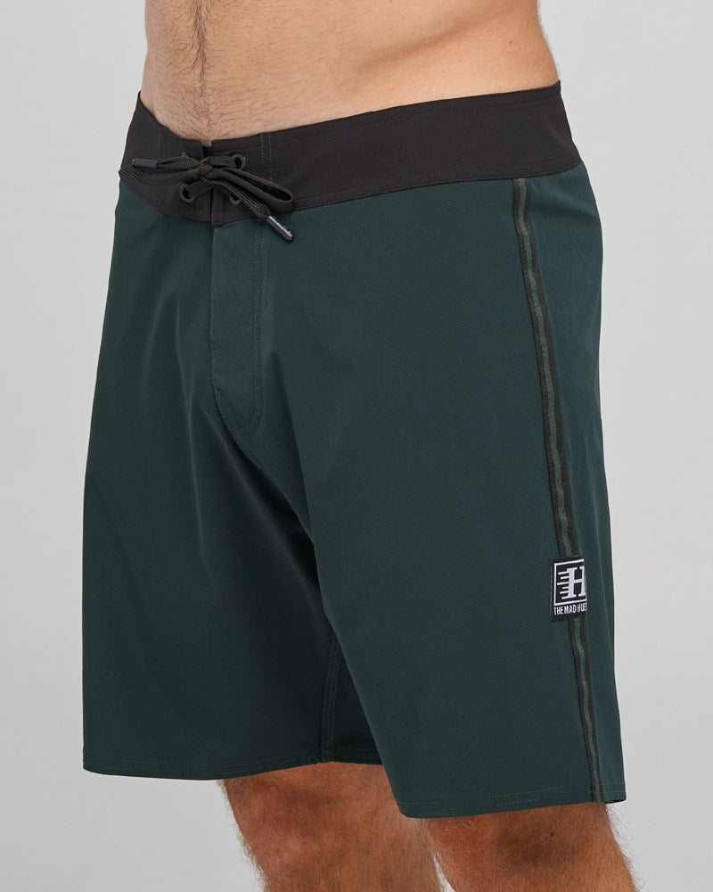 The Mad Hueys SEND IT | 18" BOARDSHORT