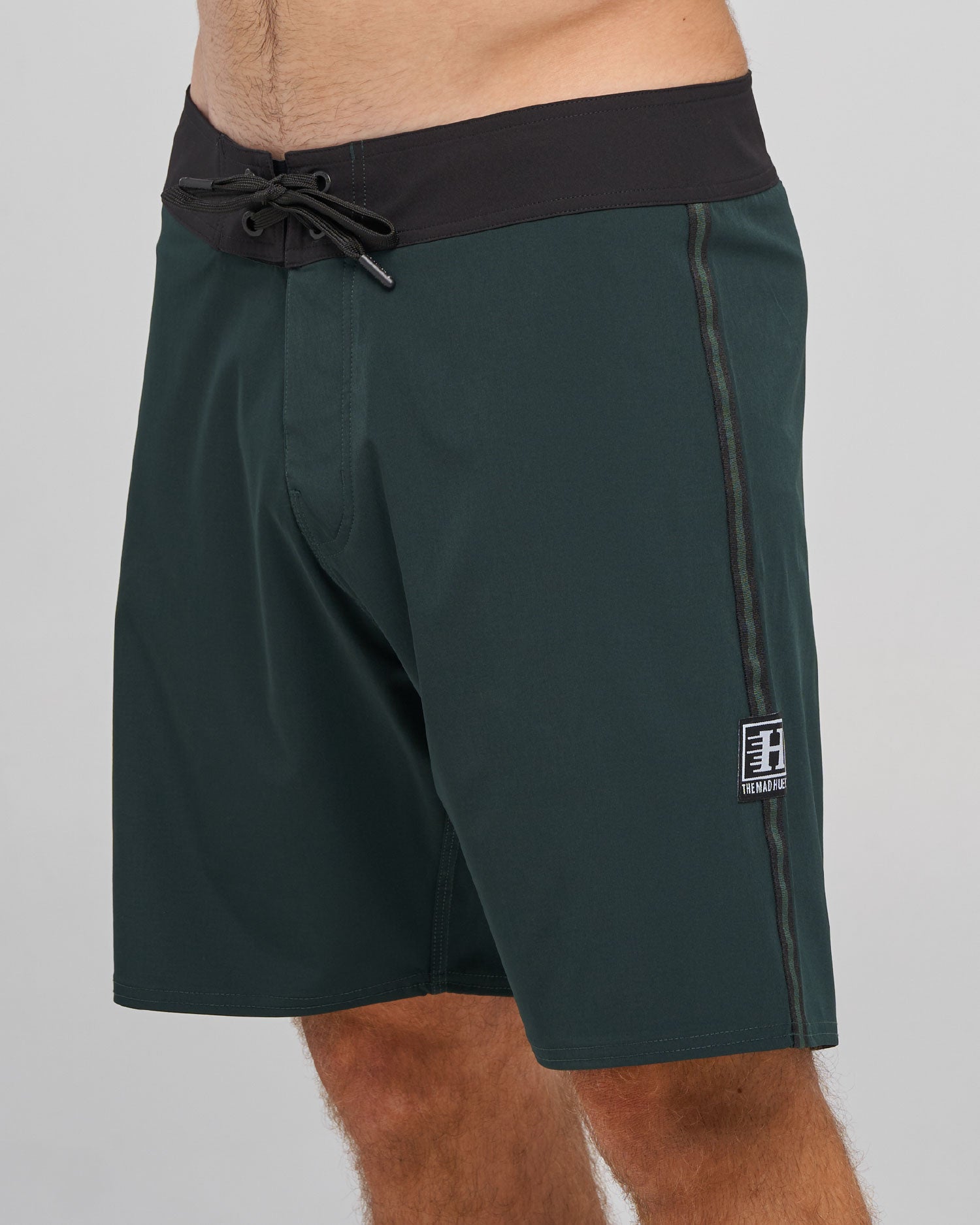 The Mad Hueys SEND IT | 18" BOARDSHORT