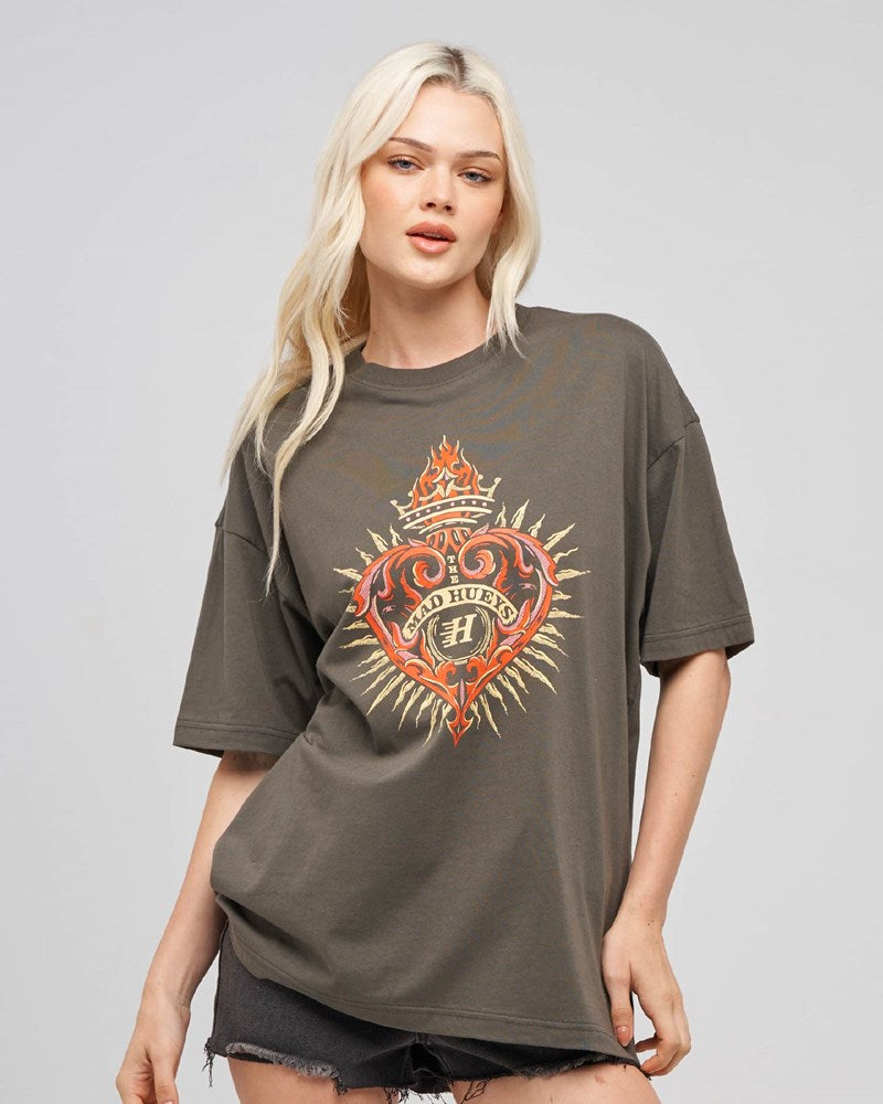The Mad Hueys HUEYS HEART | WOMENS OVERSIZED TEE