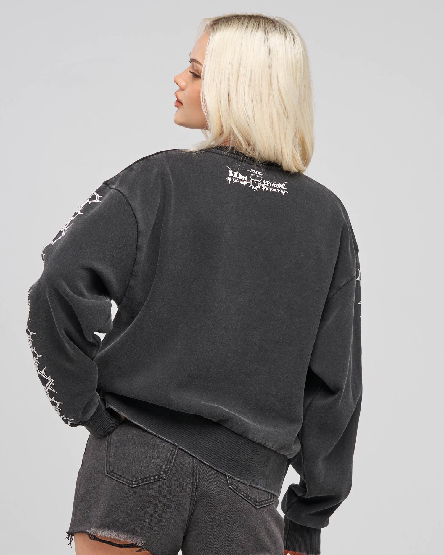The Mad Hueys METAL HEART | WOMENS CREW PULLOVER