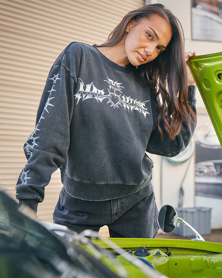The Mad Hueys METAL HEART | WOMENS CREW PULLOVER