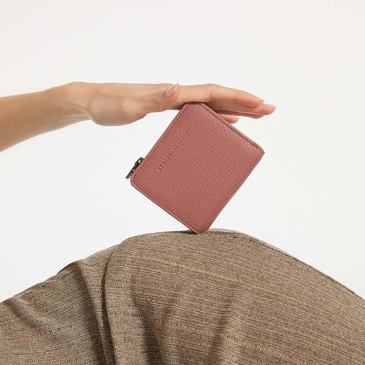 Status Anxiety Sense Of Wonder Leather Wallet - Dusty Rose