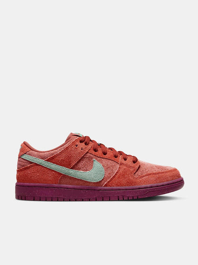Nike SB Dunk Low Pro PRM - Mystic Red and Rosewood / Emerald Rise - Empire Skate